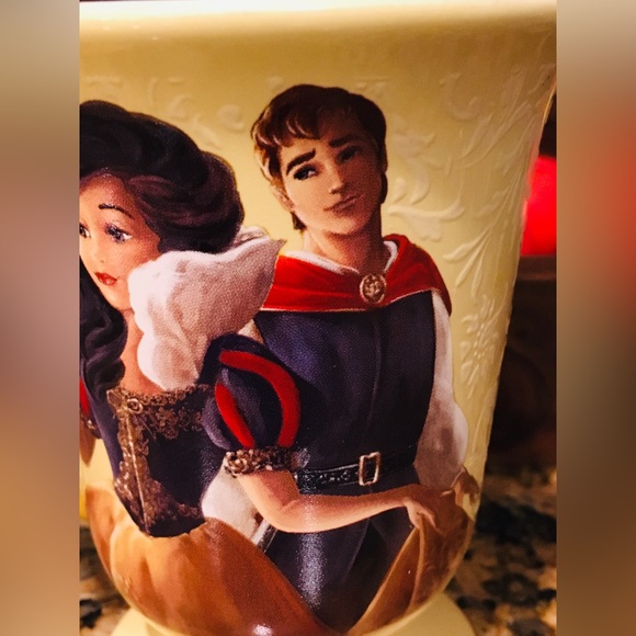 ✨ Disney Store Fairytale Designer Collection Snow White Mug ✨ - Picture 9 of 13